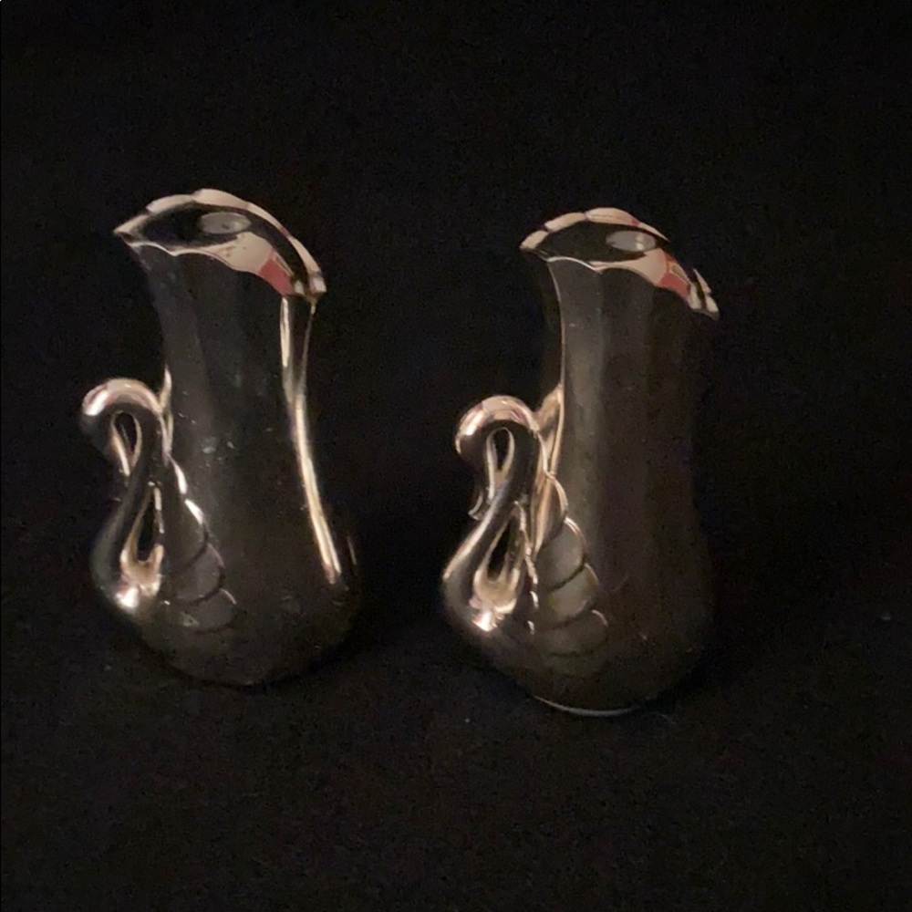 Vintage Swan Silver Plate Salt & Pepper Shakers